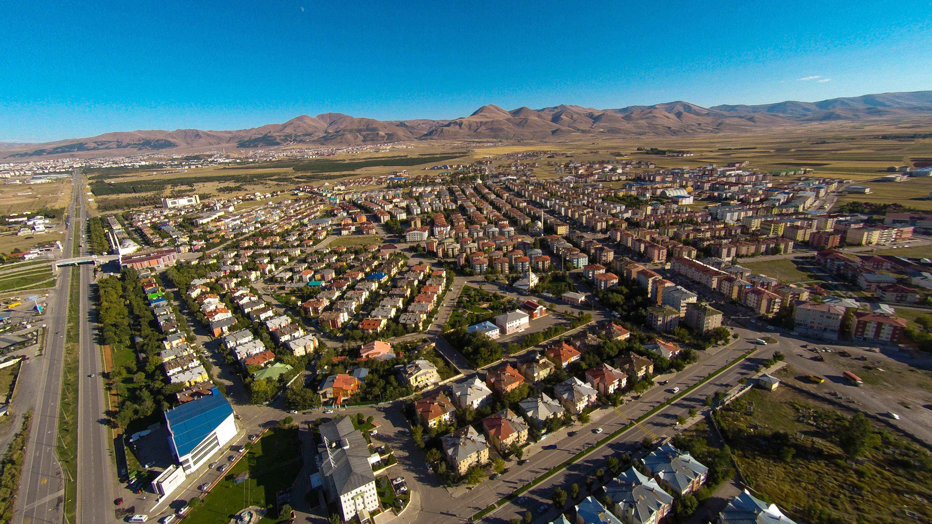 Erzurum Aziziye Yapı Malzemeleri ve Nalbur Ürünlerinde Güvenilir Adres: Hasan Bilgin Yapı Malzemeleri