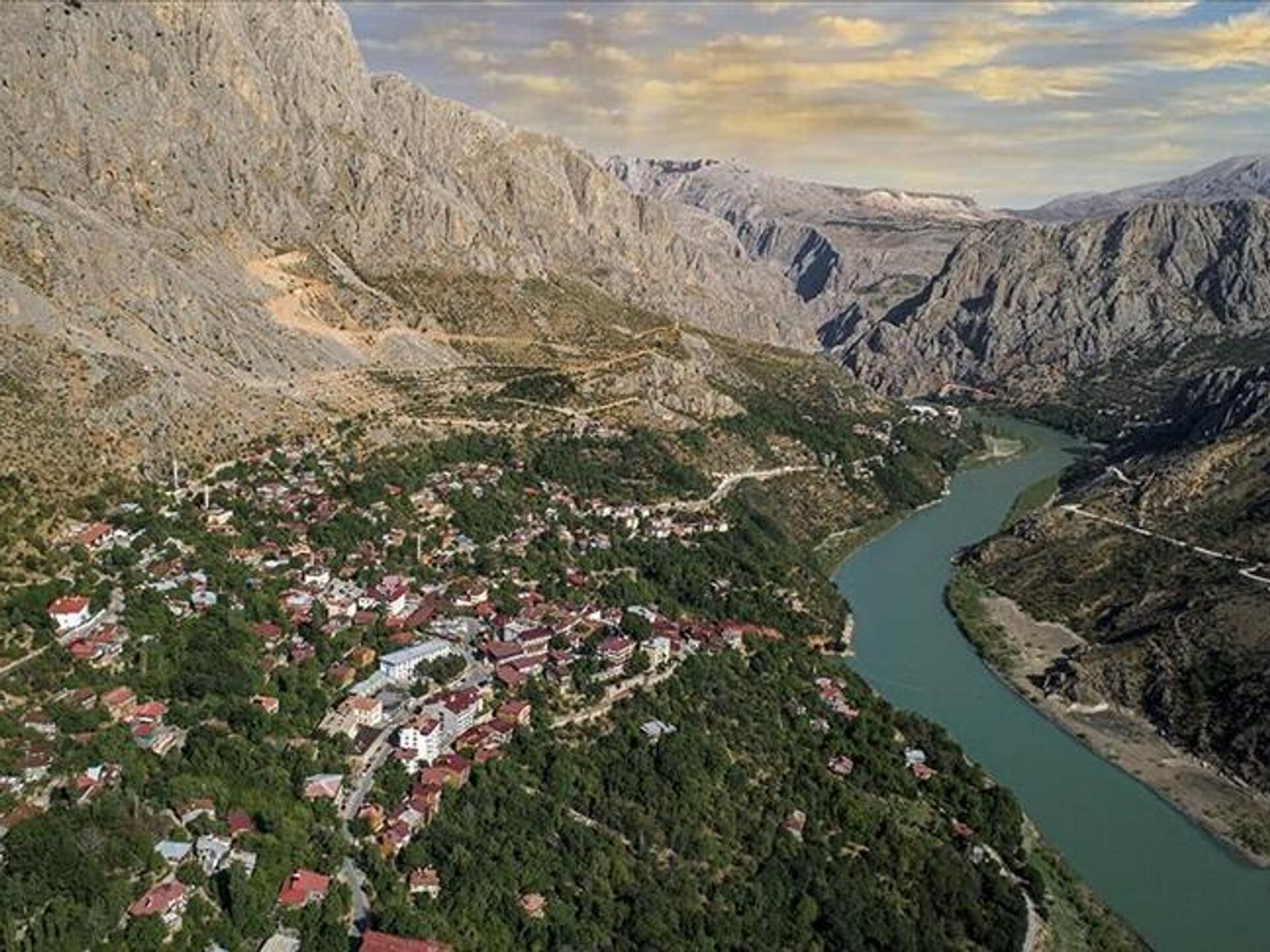 Erzincan Kemaliye Hasan Bilgin Yapı Malzemeleri ile Güvenli ve Kaliteli İnşaat Çözümleri