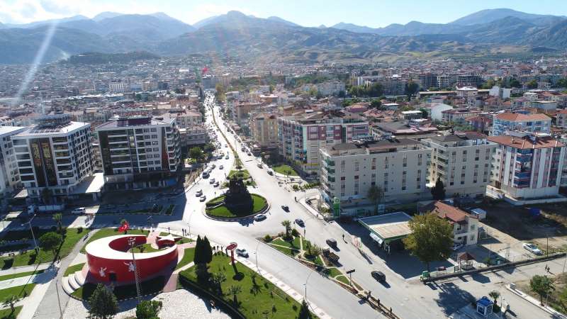 Alaşehir’in Yapı Malzemeleri İhtiyacında Güvenilir Adres: Hasan Bilgin Yapı Malzemeleri